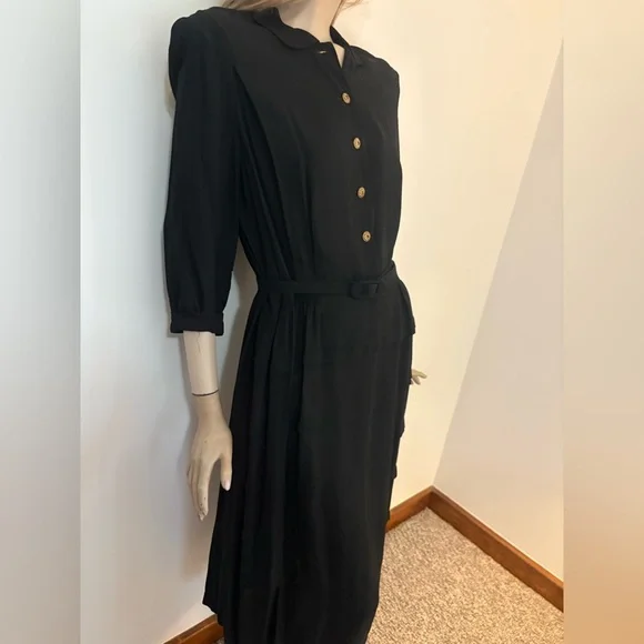 The Perfect Vintage 1940s 50s Little Black Dress VOLUP - Picture 4 of 14